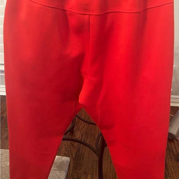 COPY - Nike red cropped hoodie - Picture 5 of 6
